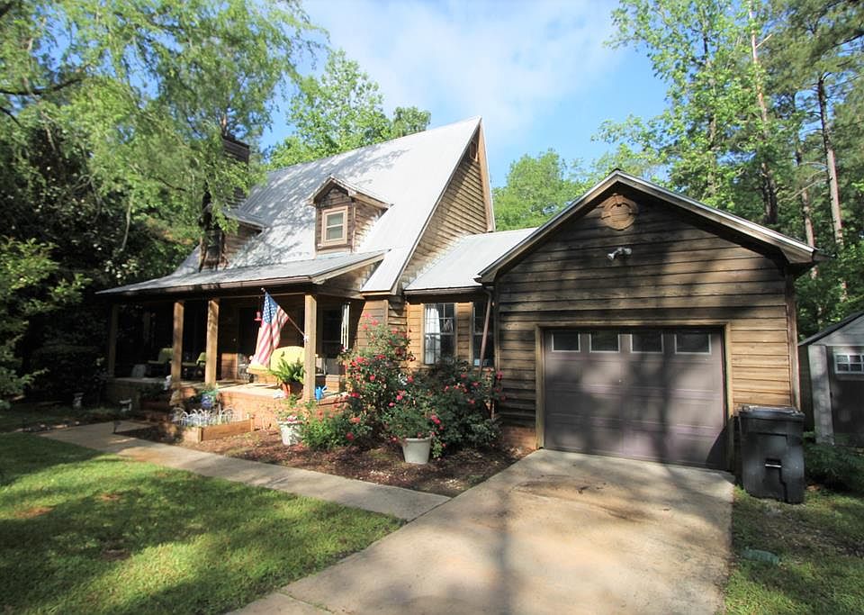 1st image of 120 Wood Creek Ln