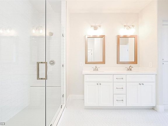 2nd image of 3975 N Hualapai Way Unit 228