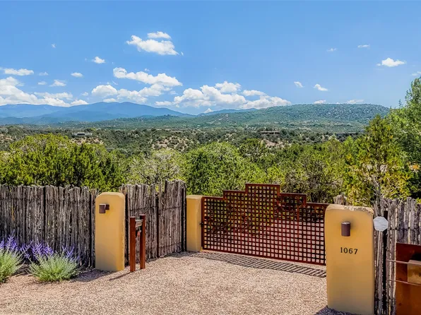 1067 Bishops Lodge Rd, Santa Fe, NM 87501