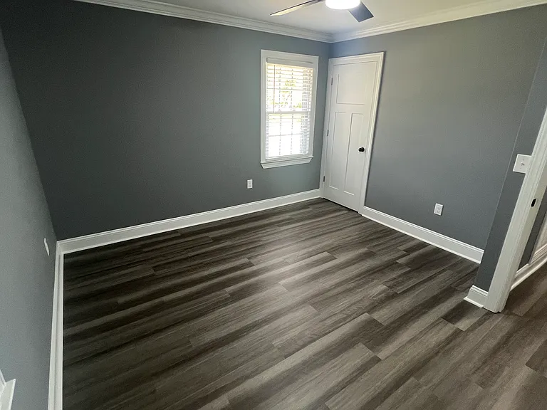 418 Clarendon Ave — Photo 16