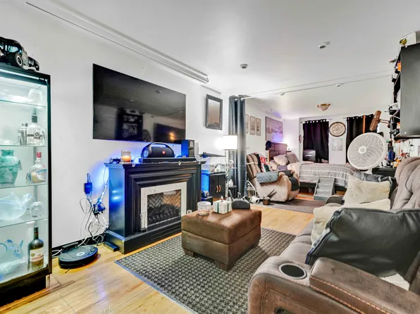 436 Putnam Avenue image 11 of 28