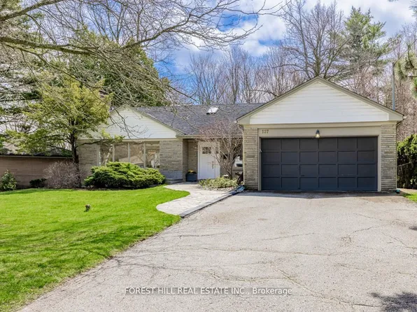 137 Citation Dr, Toronto, ON M2K 1T3