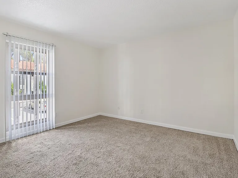 La Jollan Townhomes — Photo 52