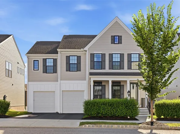 104 Limehouse Rd, Cranberry Township, PA 16066