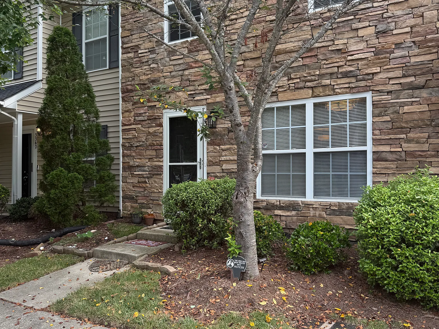 3360 Tarleton W — Photo 2