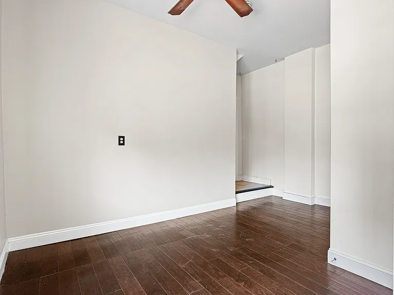 1101 E Palmer St — Photo 5