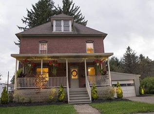 809 N Main St, Youngsville, PA 16371