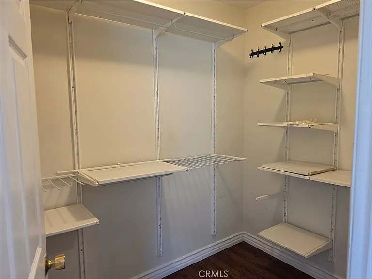 5446 Irondale Ave — Photo 23