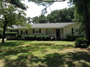 226 Scuppernong Rd, Manteo, NC 27954