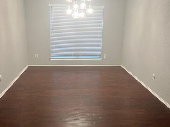 4th image of 4413 Alsace Dr