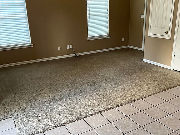 4th image of 3309 Avenue D