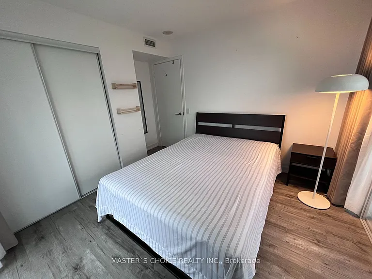 121 McMahon Dr #1717 — Photo 9
