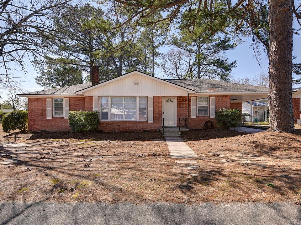 1st image of 1813 Fairlawn Cir