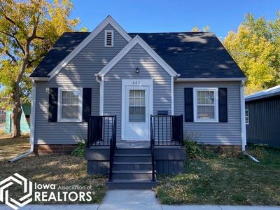 207 N 7th St, Clear Lake, IA, 50428