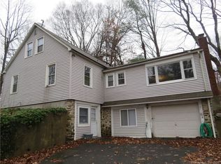 1129 Southford Rd, Middlebury, CT 06762