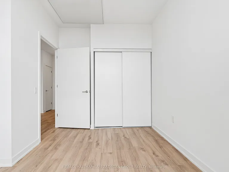 7437 Kingston Rd #820 — Photo 16