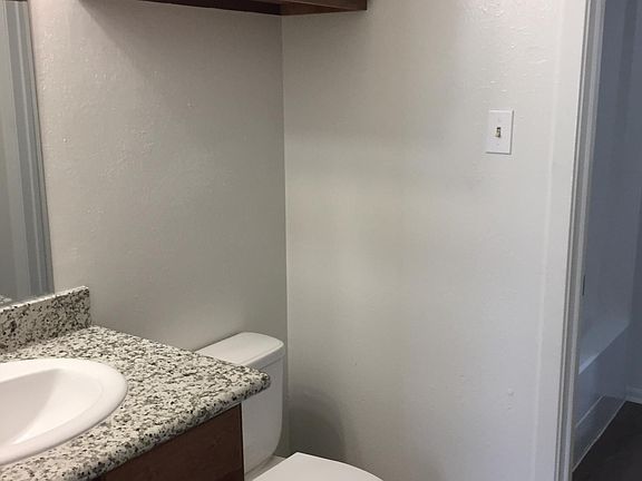 4th image of 2404 Bosque Dr #Jrbhk8e4e