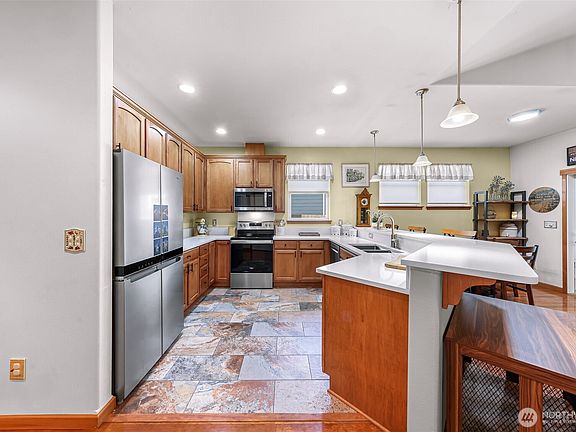 5th image of 1759 Grand Avenue