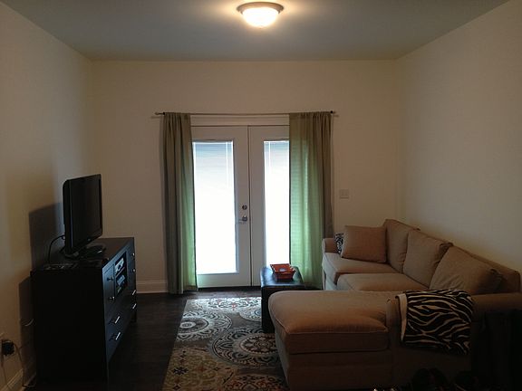 2nd image of 289 Jefferson St APT 17