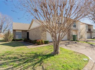 824 Pebble Beach Dr, Garland, TX