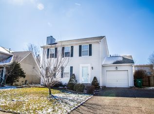 4206 Hickoryview Dr, Louisville, KY 40299