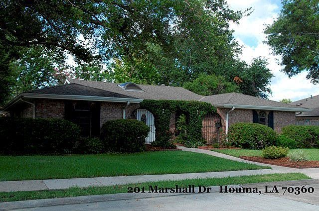 1st image of 201 Marshall Dr