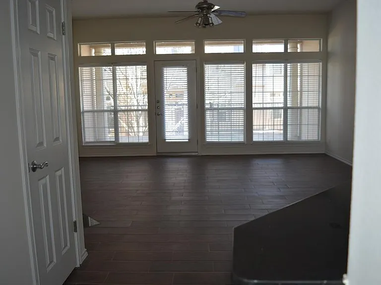 2918 Ranch Road 620 N #272 — Photo 3