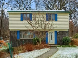 108 Wyngate Rd, Coraopolis, PA 15108