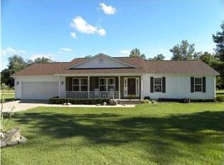 103 Deerlane Ct, Lynnville, IN 47619