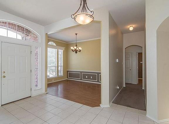 2nd image of 5601 Violet Ct