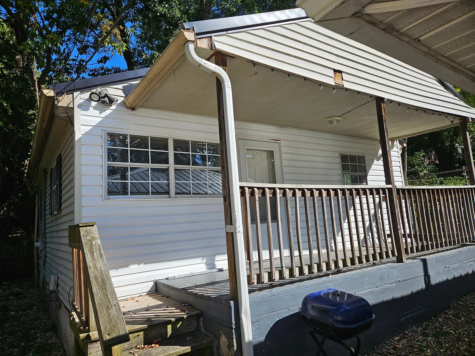 2 bed, 700 sqft, $695 — Photo 1