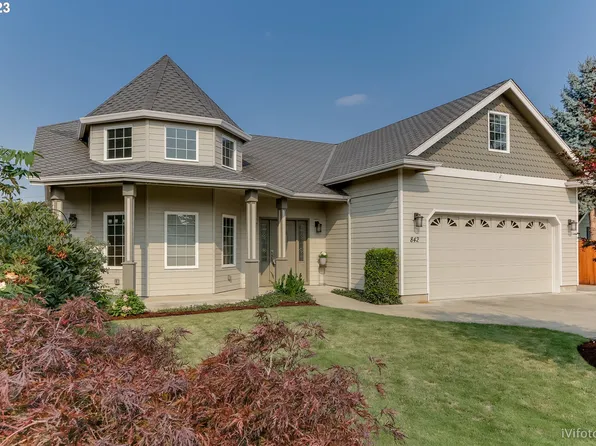 842 Sheraton Dr, Eugene, OR 97401