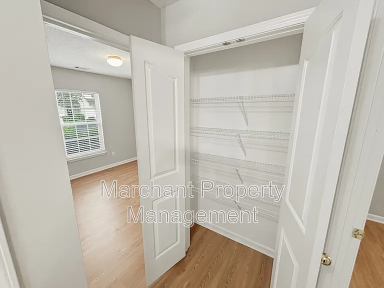 776 Waterbrook Ln — Photo 32