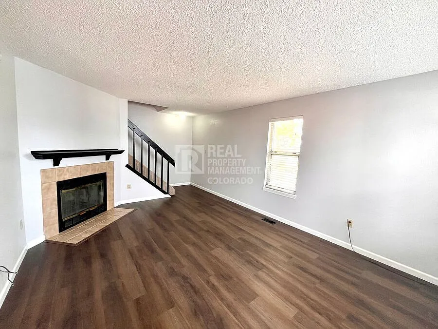 Building Photo - 1334 Firefly Cir