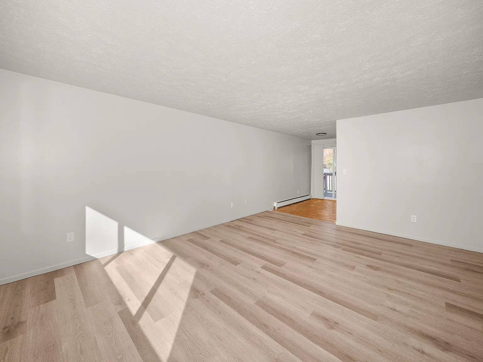 2 bed, 1.5 bath, 1675 sqft, $1,700 — Photo 4