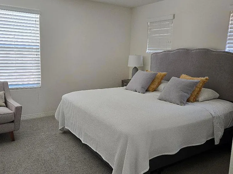 52430 Hawthorn Ct — Photo 18