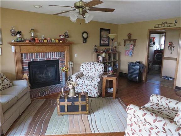 Family Room 19x13