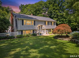 36 Oakwood Drive, Oxford, CT 06478