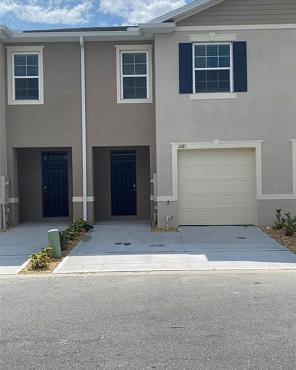 1st image of 1085 Blue Jay Dr