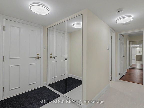 4th image of 30 Charlevoix St #303