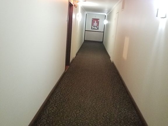 5th image of 6833 N Kedzie Ave APT 801