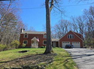 56 Bartley Hill Rd, Londonderry, NH 03053