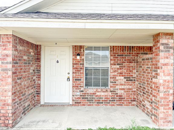 2nd image of 3505 Westwood Dr #B