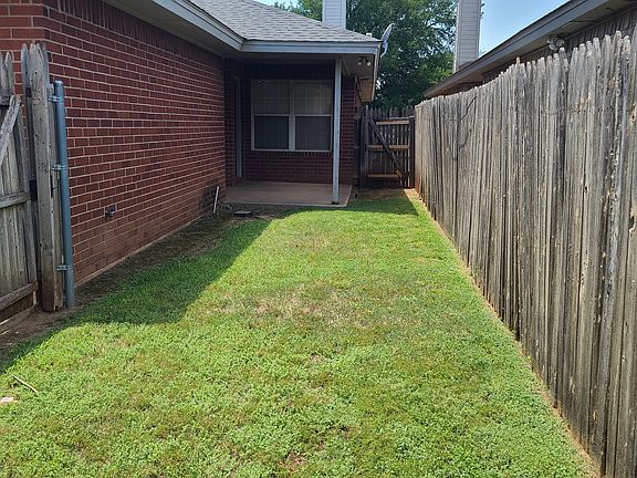 5th image of 7701 Akron Ave #1