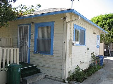 1st image of 223 E Figueroa St