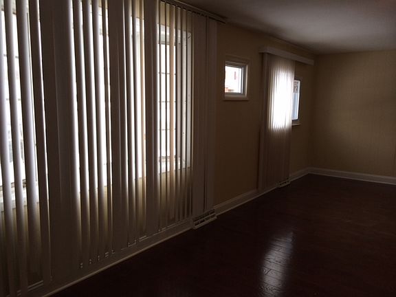 4th image of 7503 Remington Ave