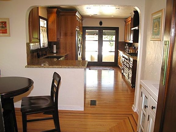 Eat-in Kitchen upgrade