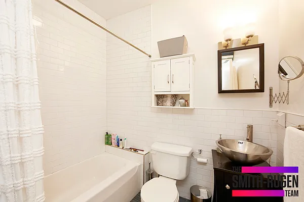 Rented by R New York | media 28