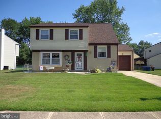 17 Michie Rd, New Castle, DE 19720