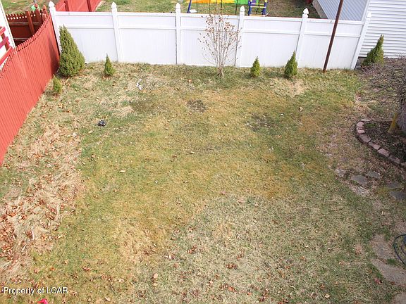 3rd image of 22 E Saint Marys Rd